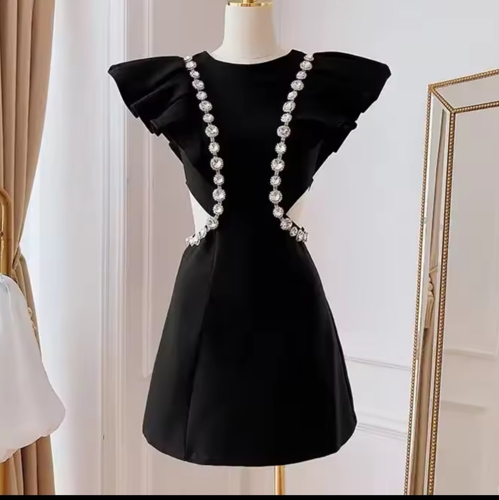 Fashion Diamonds Dresses Women - Picture 2 of 10